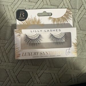 Lilly Lashes Luxury Synthetic Lite Lashes, Radiant Style, NWT